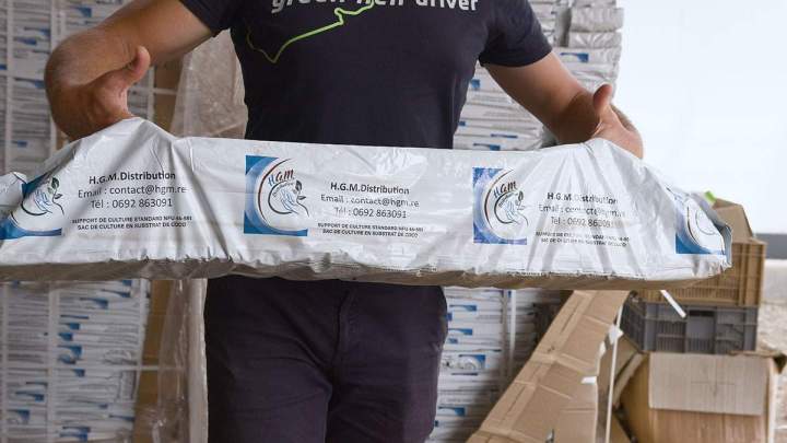 Vente de sacs de cultures adaptés à tous types de végétaux.